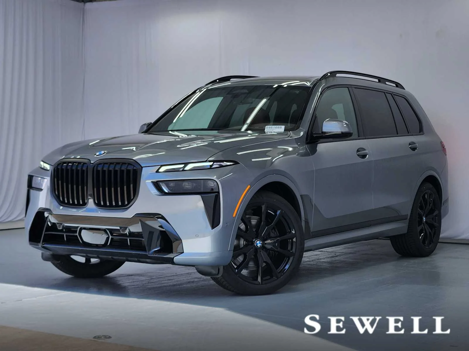 2027 BMW X7