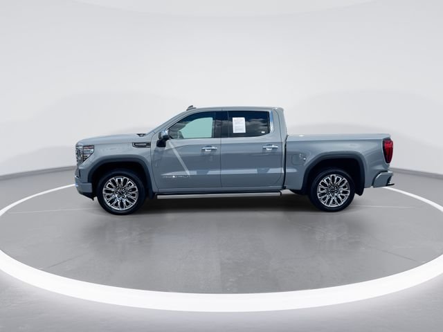 Used 2025 Gray GMC Denali Ultimate image 5