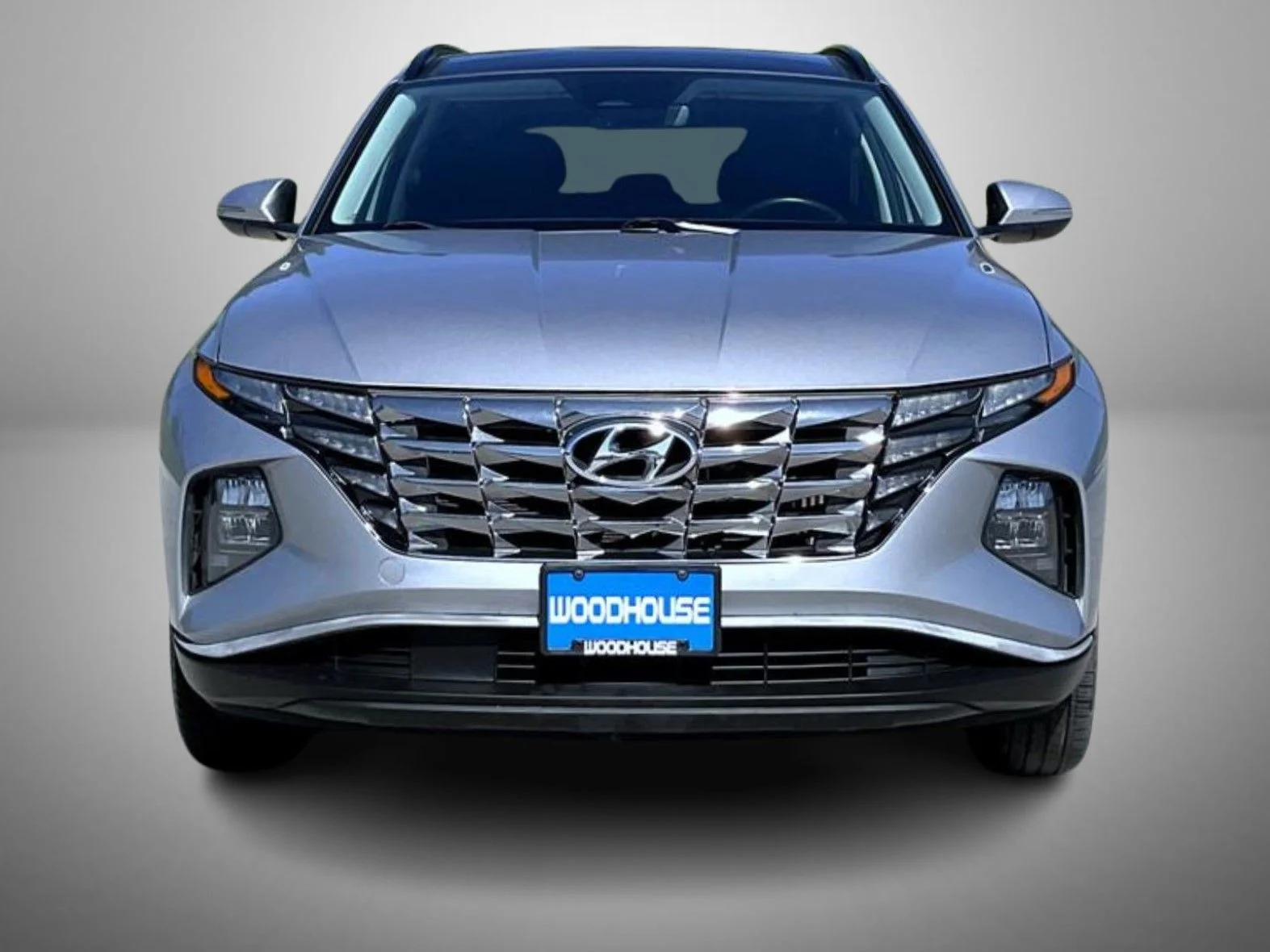 Used 2022 Silver Hyundai SEL Convenience image 2