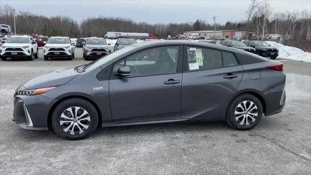 Certified Used 2021 Magnetic Gray Metallic Toyota XLE image 5
