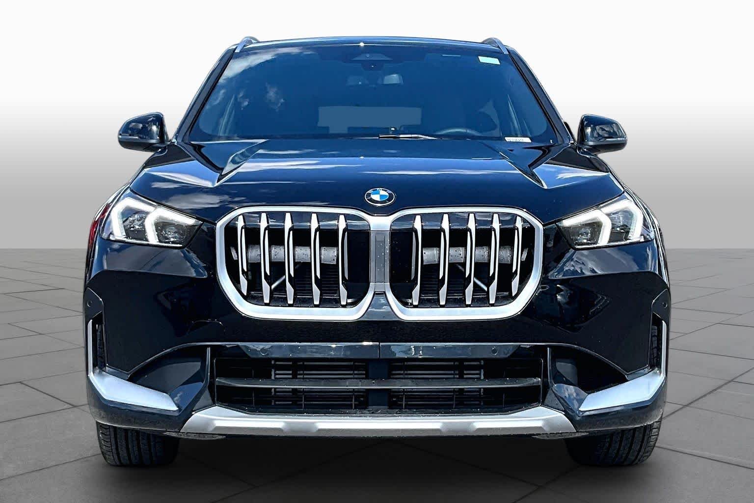 New 2026 Black Sapphire Metallic BMW xDrive28i image 3