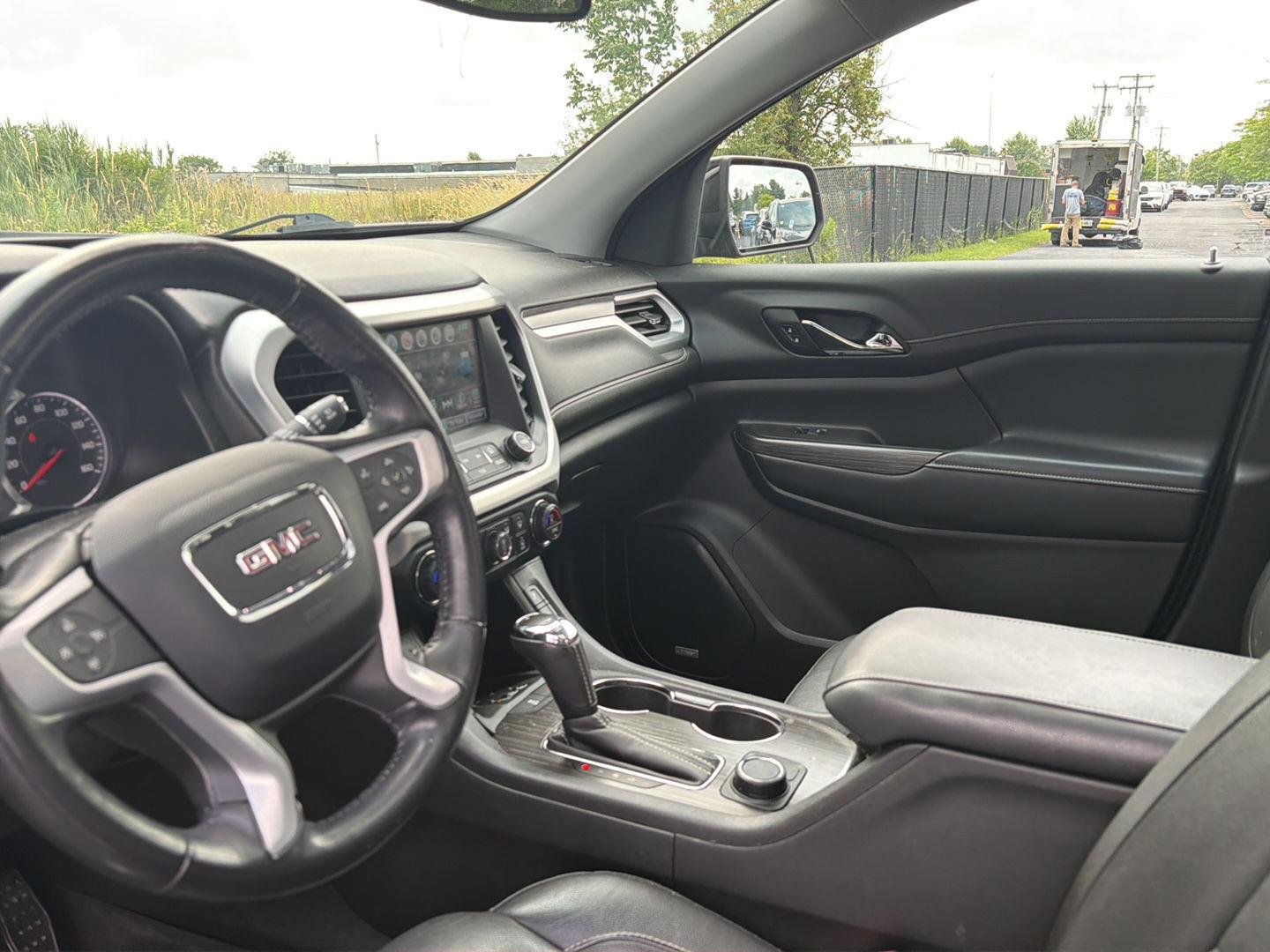 Used 2019 Ebony Twilight Metallic GMC SLT image 7
