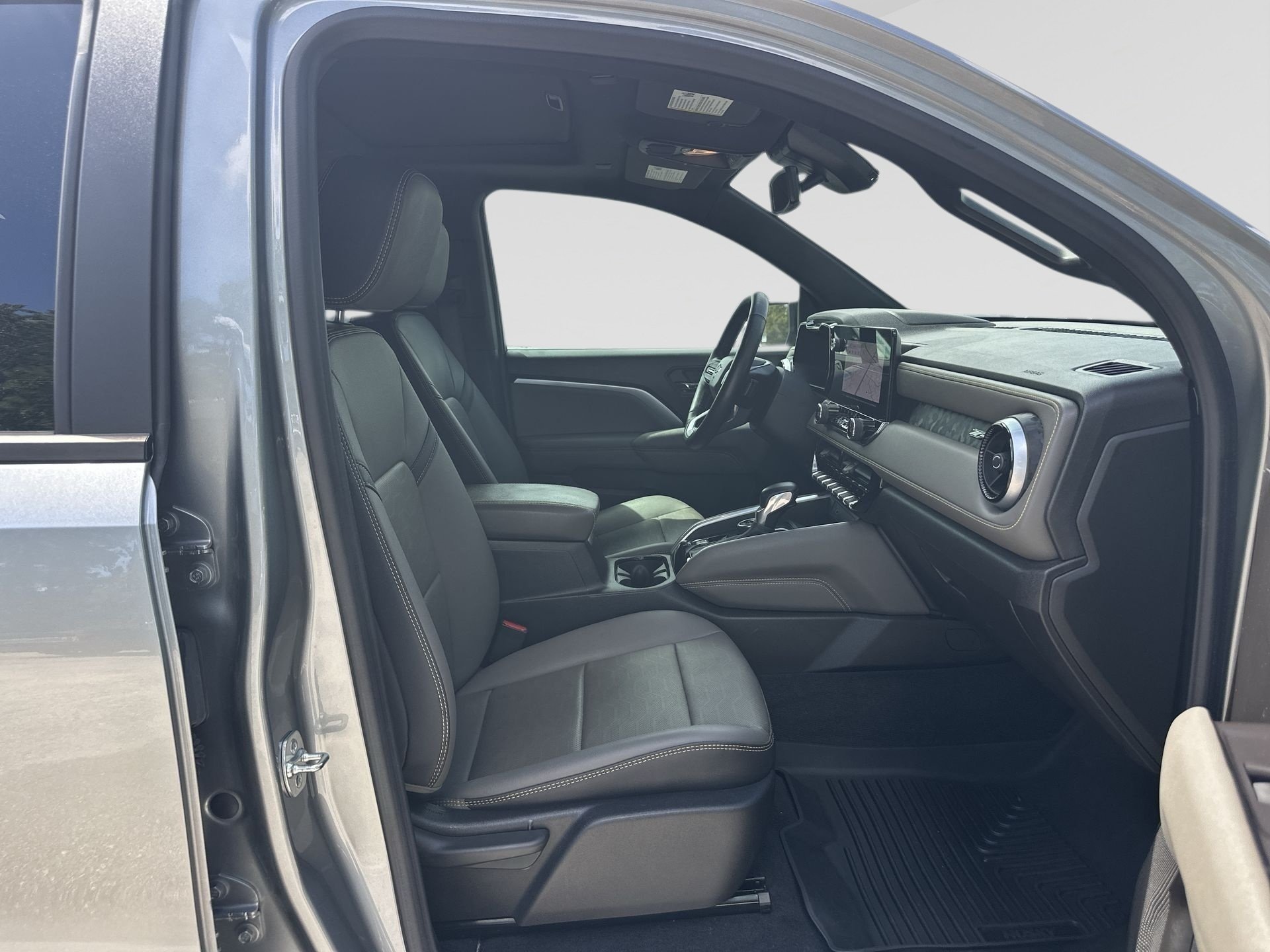 2024 Chevrolet Colorado ZR2 - Photo 28