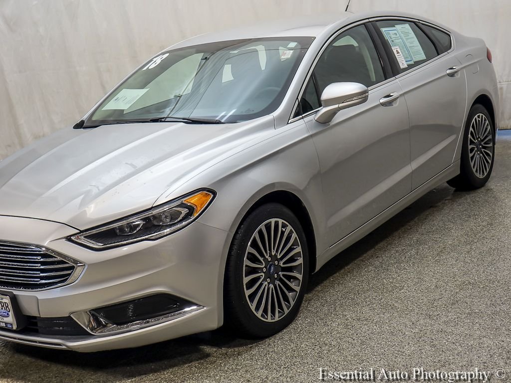 Used 2018 Ingot Silver Ford SE image 4