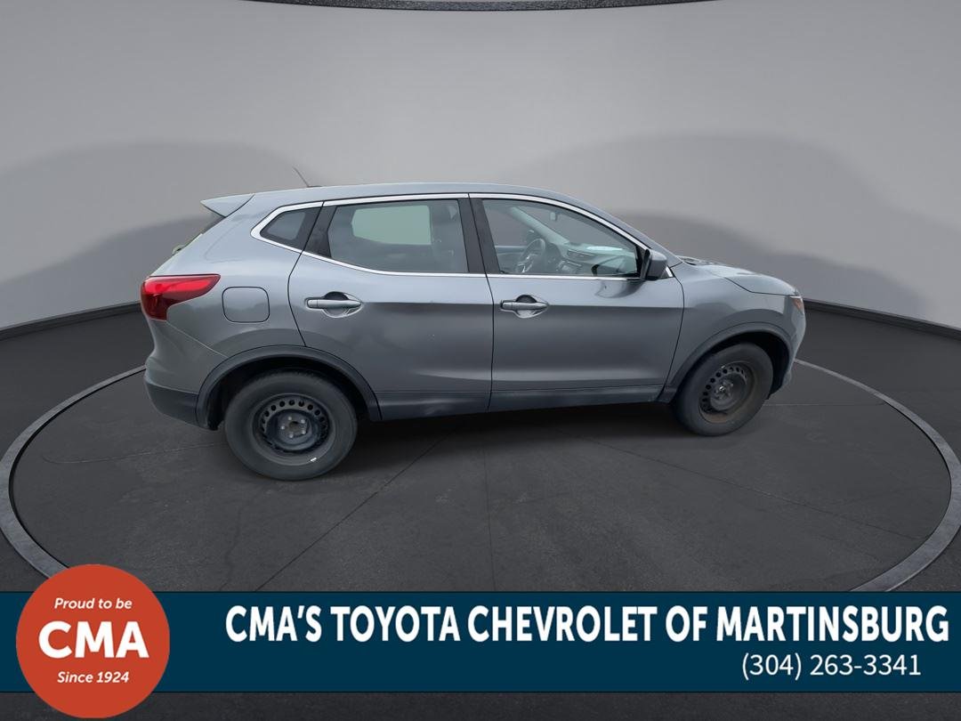 Used 2019 Gun Metallic Nissan S image 9
