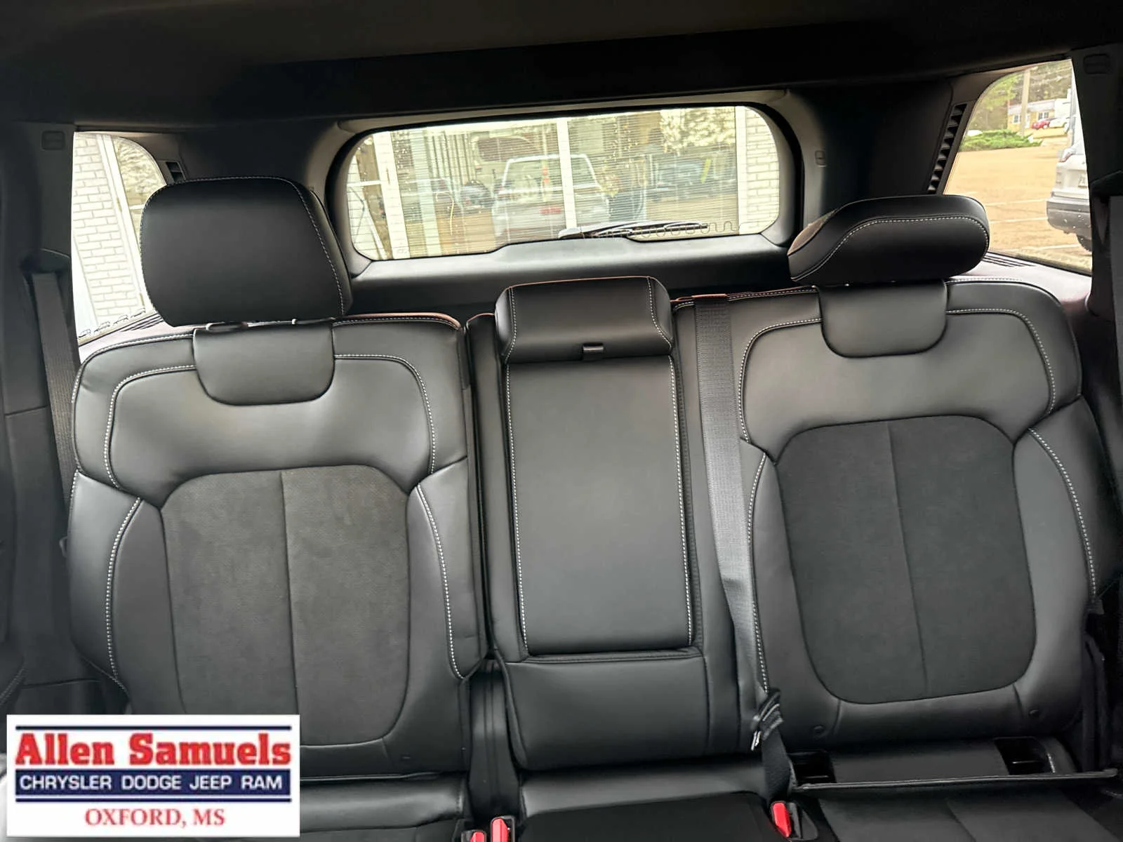 2025 Jeep Grand Cherokee Altitude - Photo 19
