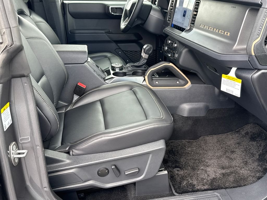New 2025 Gray Ford Badlands image 13
