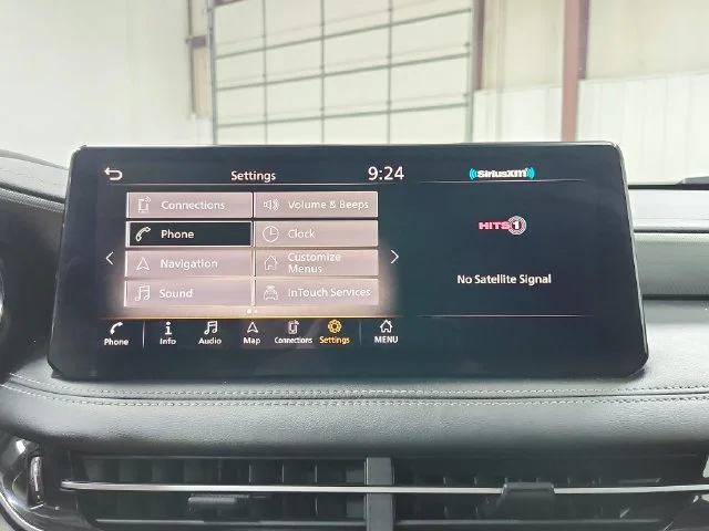 Used 2023 Gray INFINITI LUXE image 32