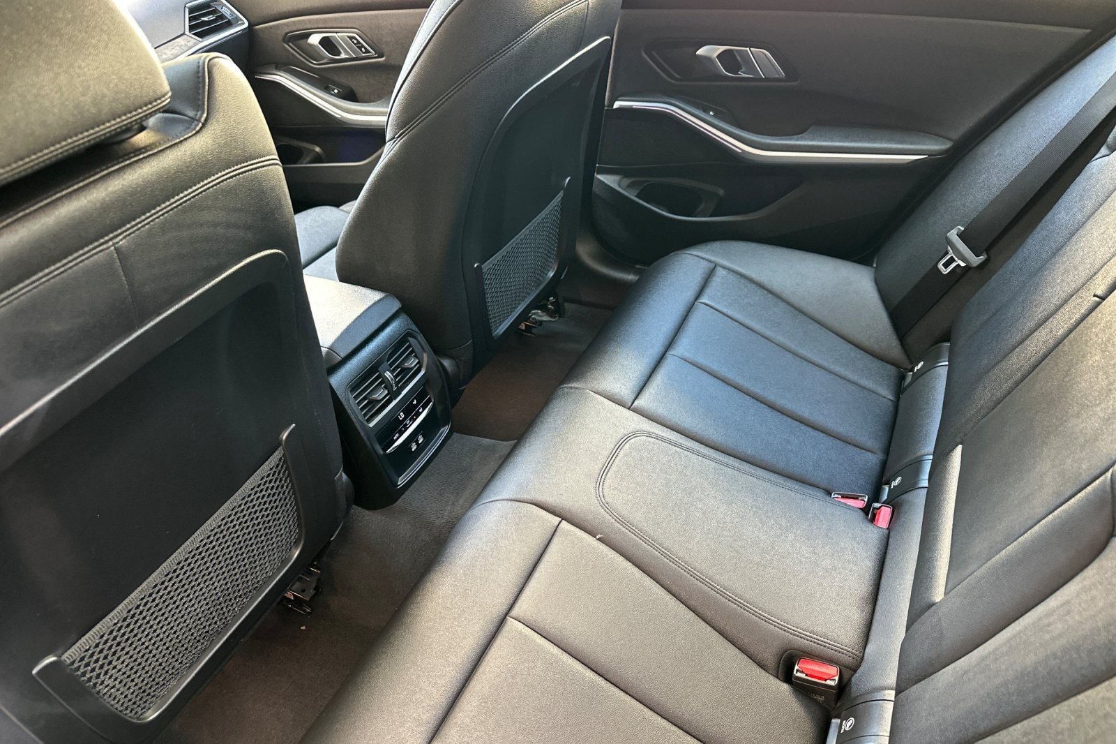 Used 2021 Jet Black BMW 330i image 11