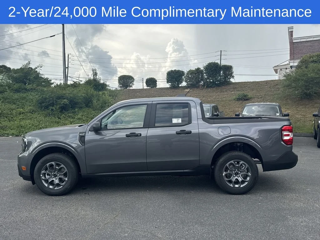 New 2026 Gray Ford XLT image 4