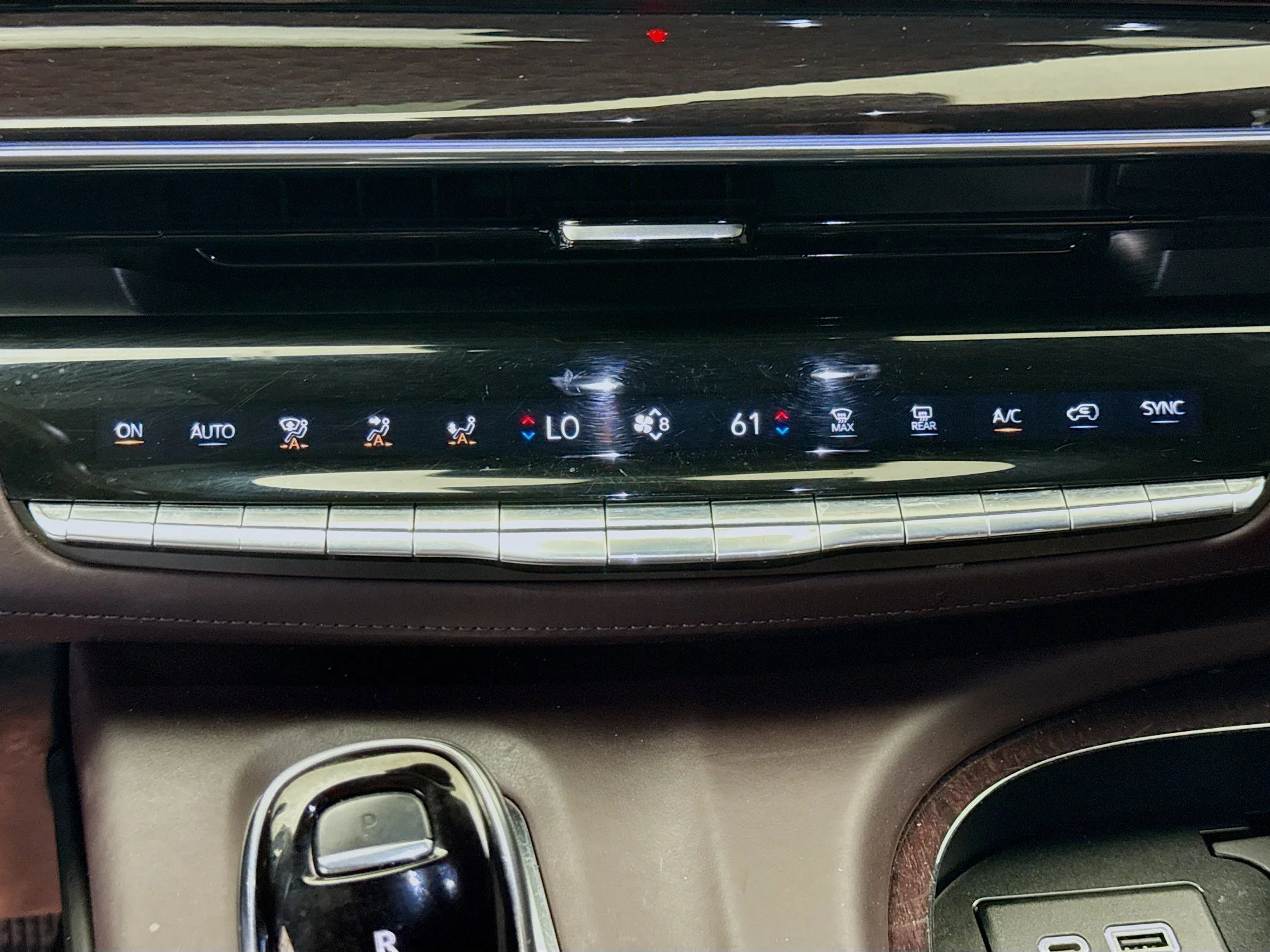 Used 2022 Satin Steel Metallic Cadillac Sport Platinum image 18