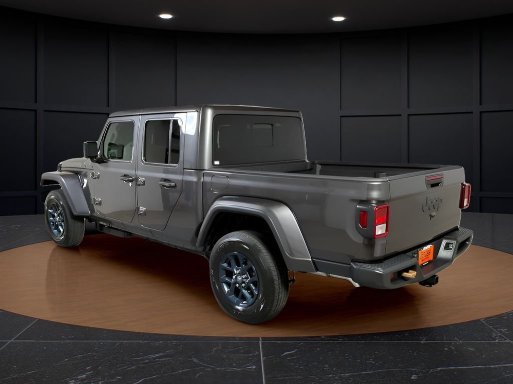 New 2026 Granite Crystal Metallic Clearcoat Jeep 85th Anniversary Edition image 3