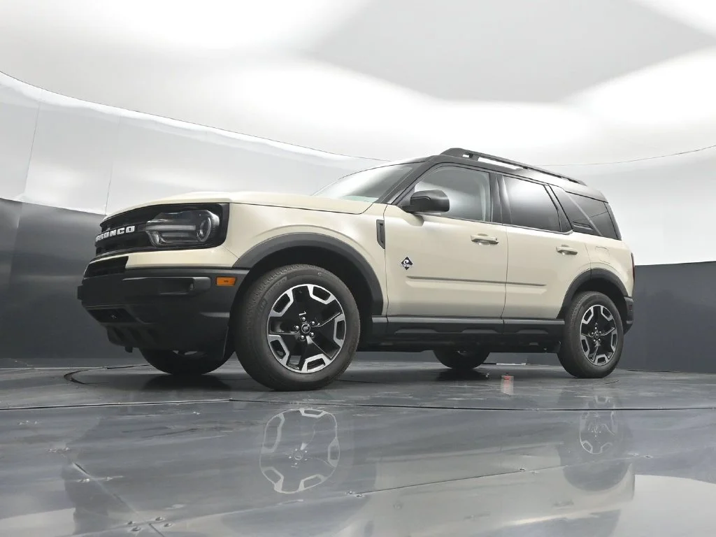 Used 2024 Beige Ford Outer Banks image 42