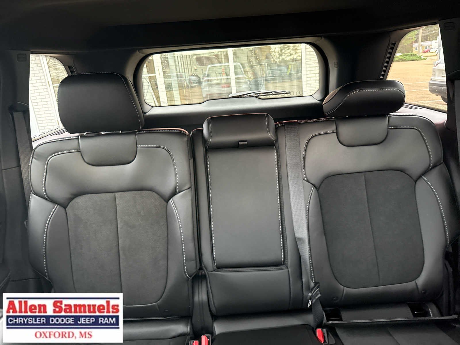 2025 Jeep Grand Cherokee Altitude - Photo 19