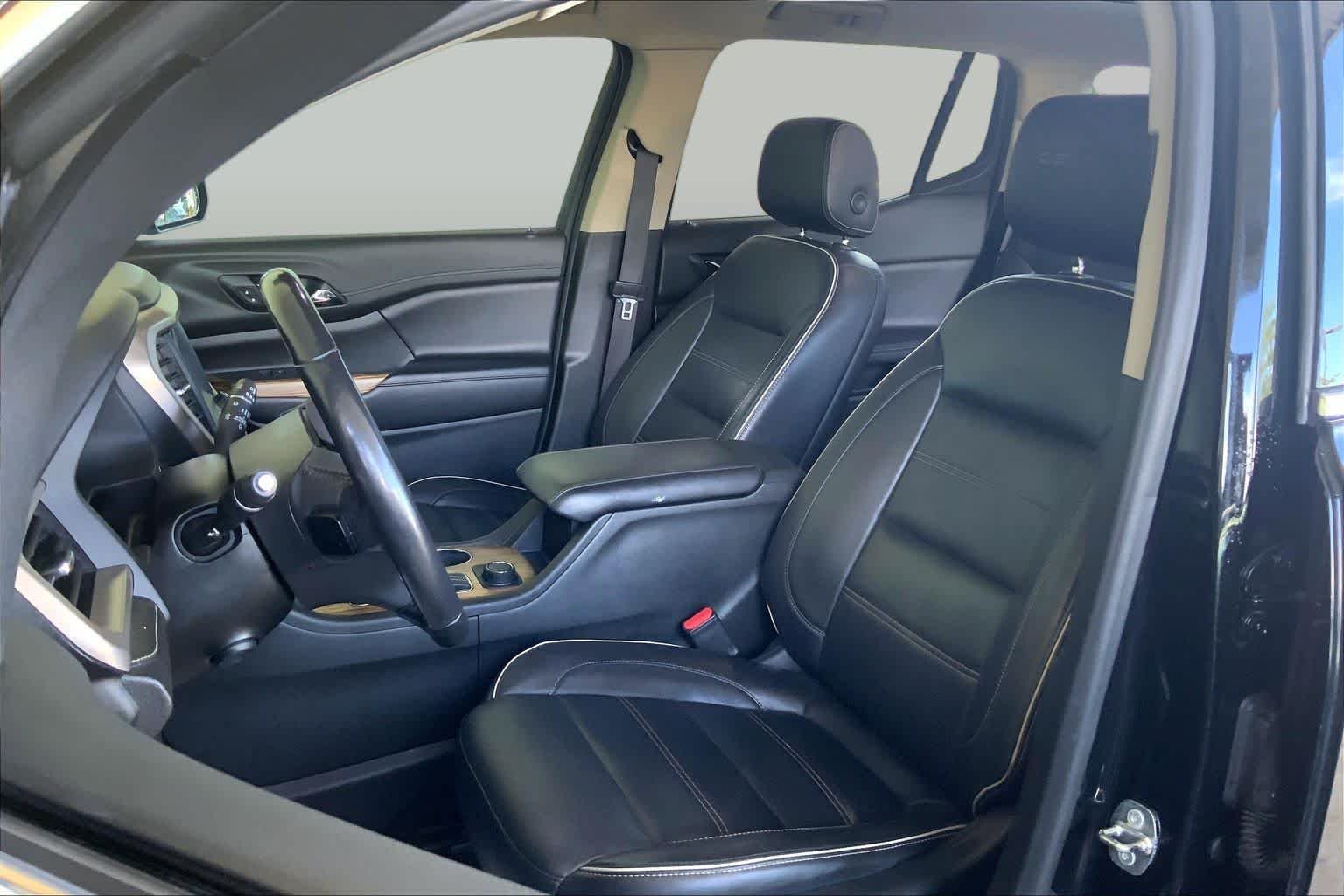 Used 2019 Ebony Twilight Metallic GMC Denali image 8