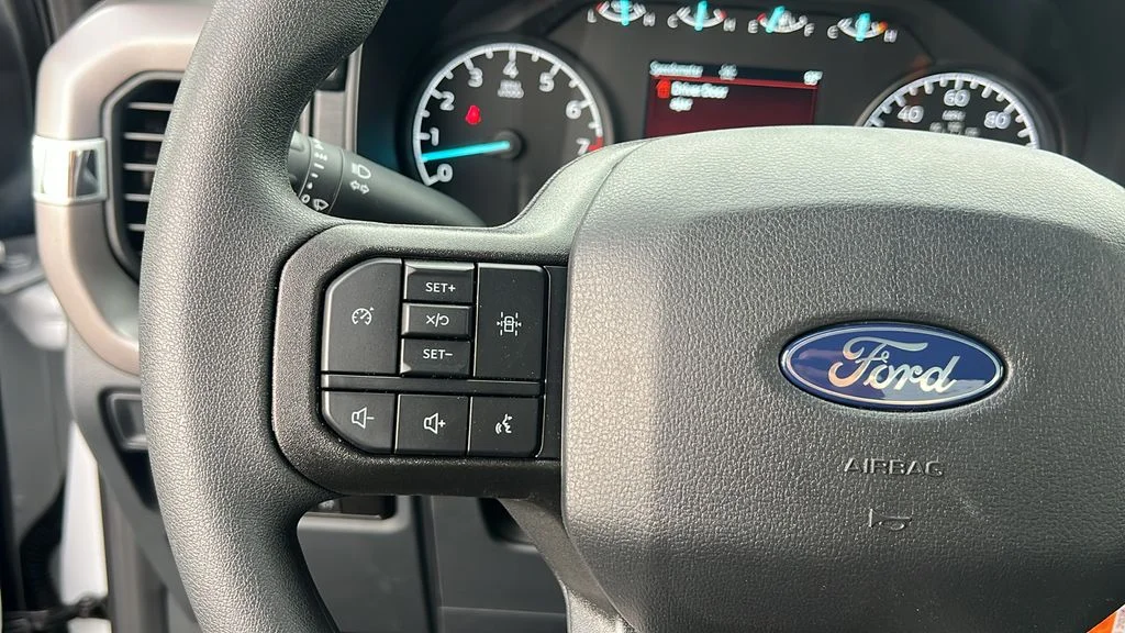 New 2026 Oxford White Ford XL image 18