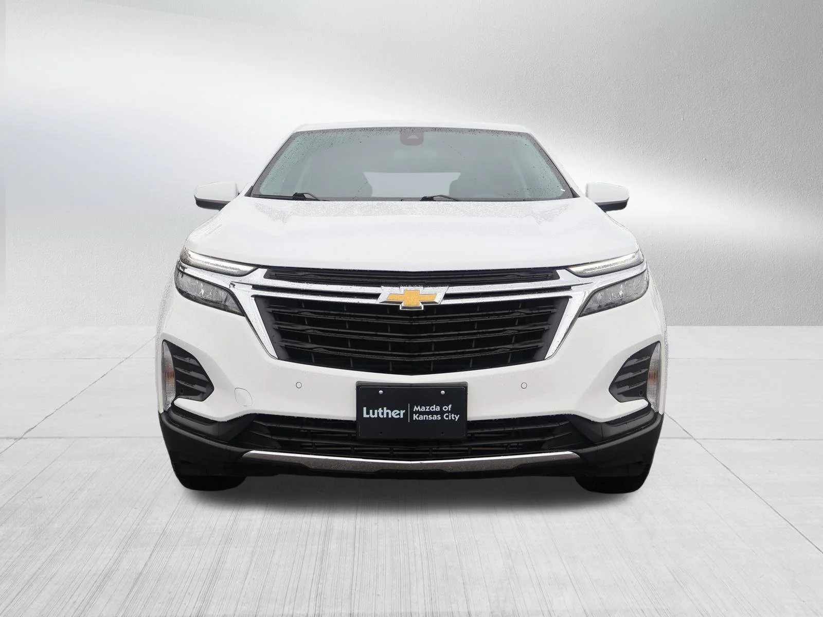 Used 2022 Chevrolet Equinox LT with VIN 3GNAXUEV4NL232856 for sale in Kansas City