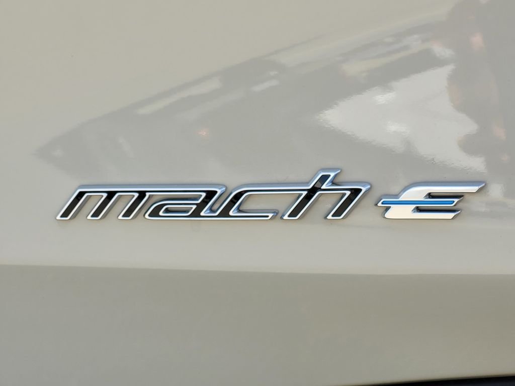 New 2026 Desert Sand Ford Premium image 5