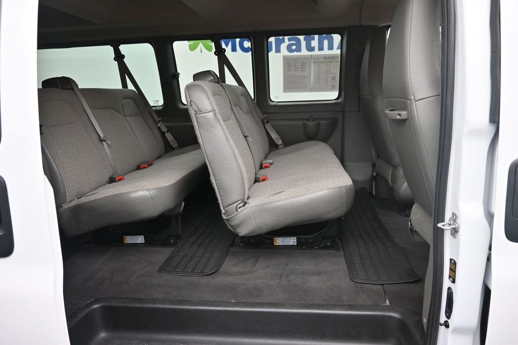 Used 2025 White Chevrolet LT image 10