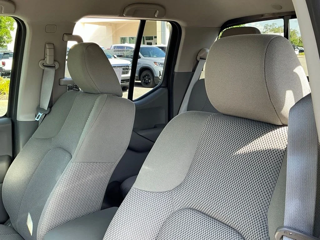 Used 2019 Red Nissan SV image 31