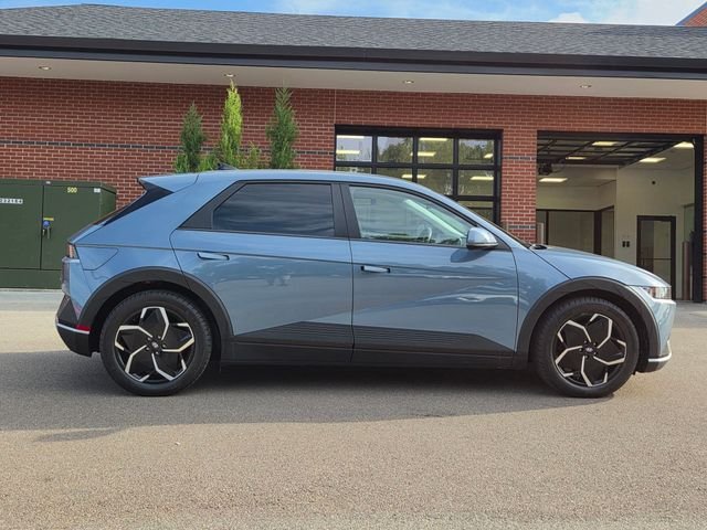 Certified Used 2023 Blue Hyundai SEL image 8