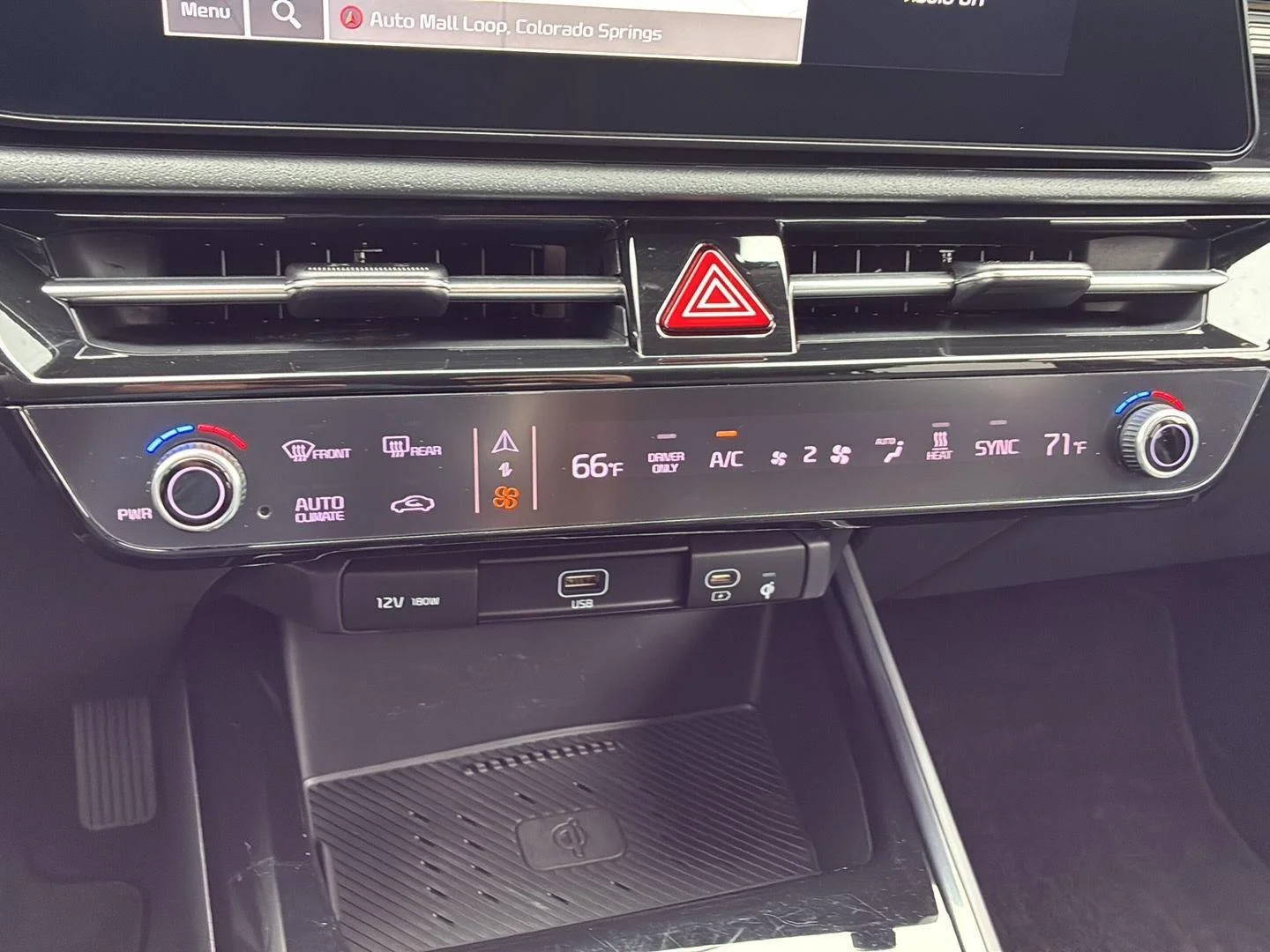 Used 2023 Runway Red Kia Wind image 38