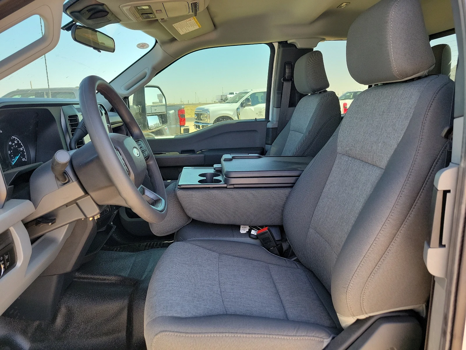 New 2025 Oxford White Ford XL image 14