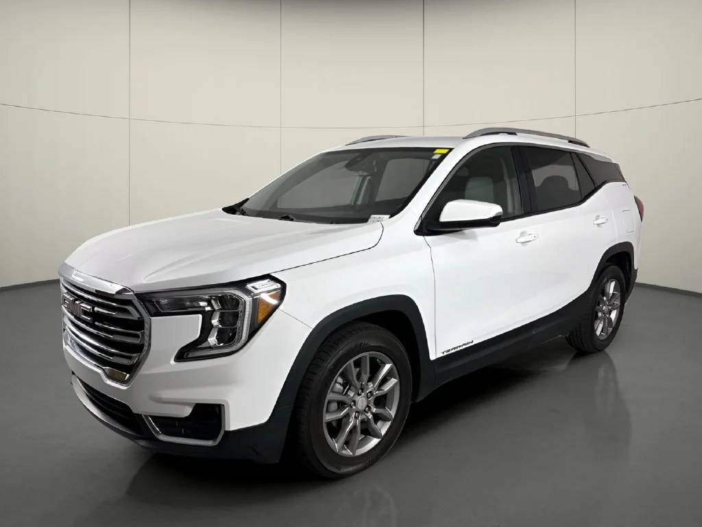 Used 2024 Summit White GMC SLT image 4
