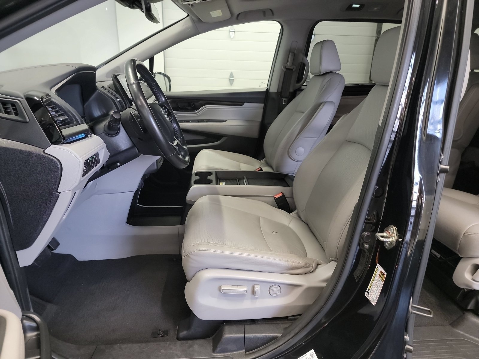 Used 2019 Crystal Black Pearl Honda Elite image 5