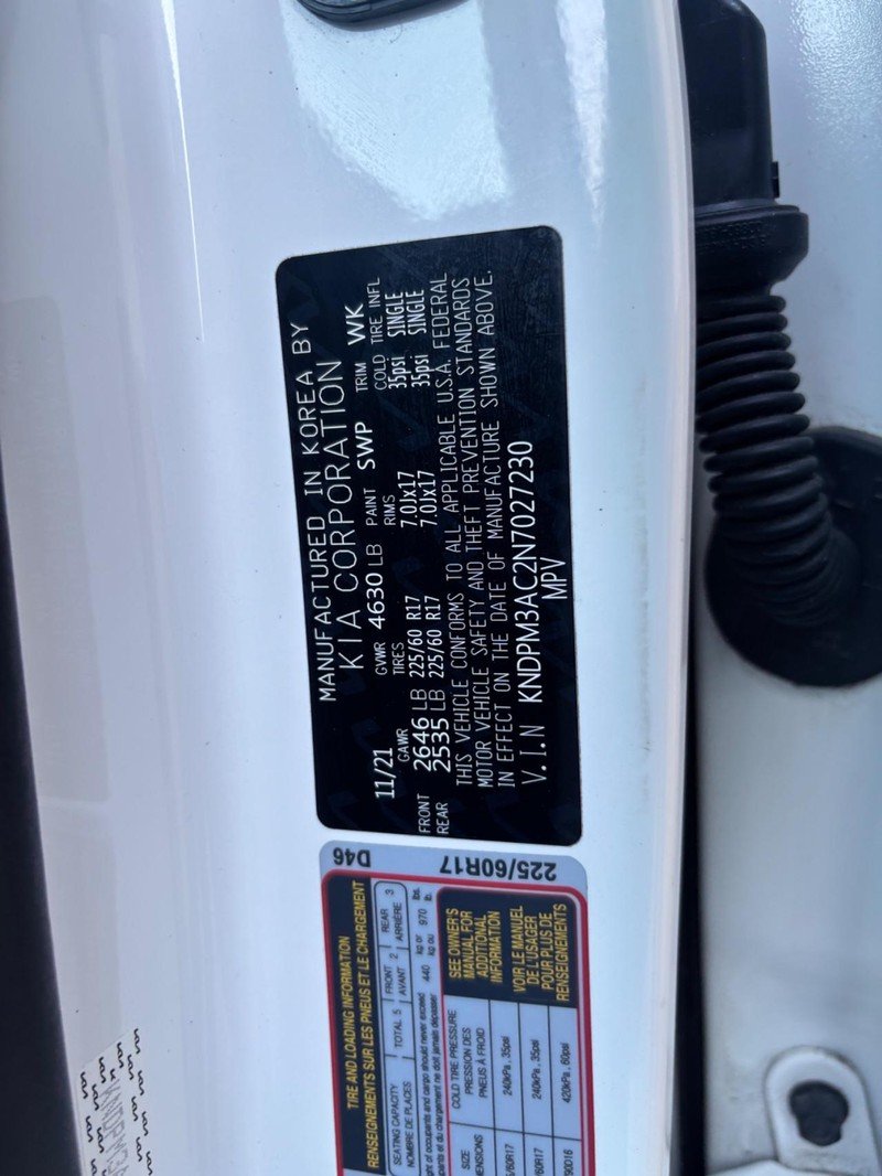 Used 2022 Snow White Pearl Kia LX FWD image 21