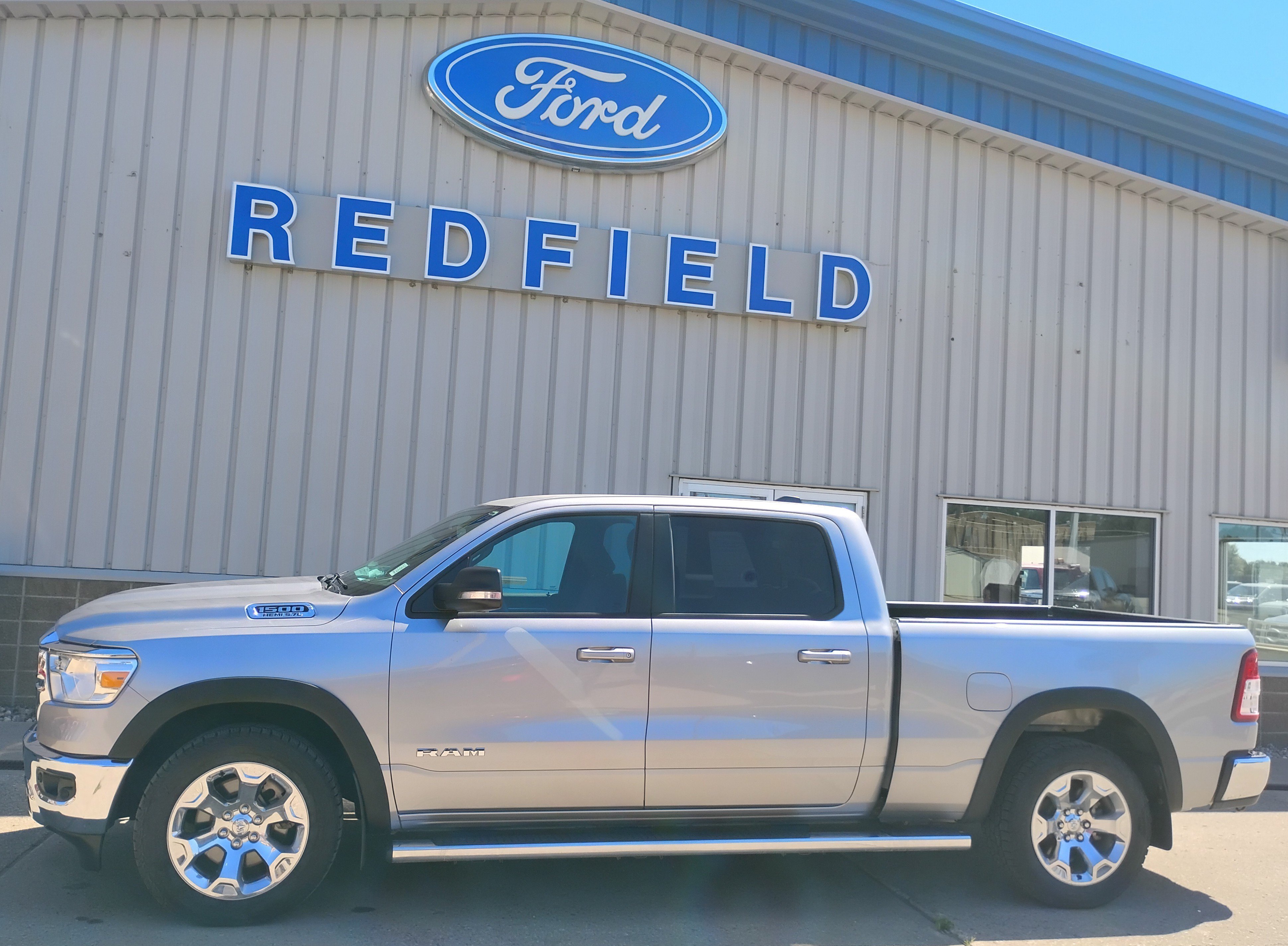 Used 2018 Granite Crystal Metallic Clearcoat Ram Big Horn image 1