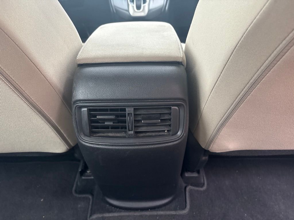 Used 2018 White Diamond Pearl Honda LX image 28