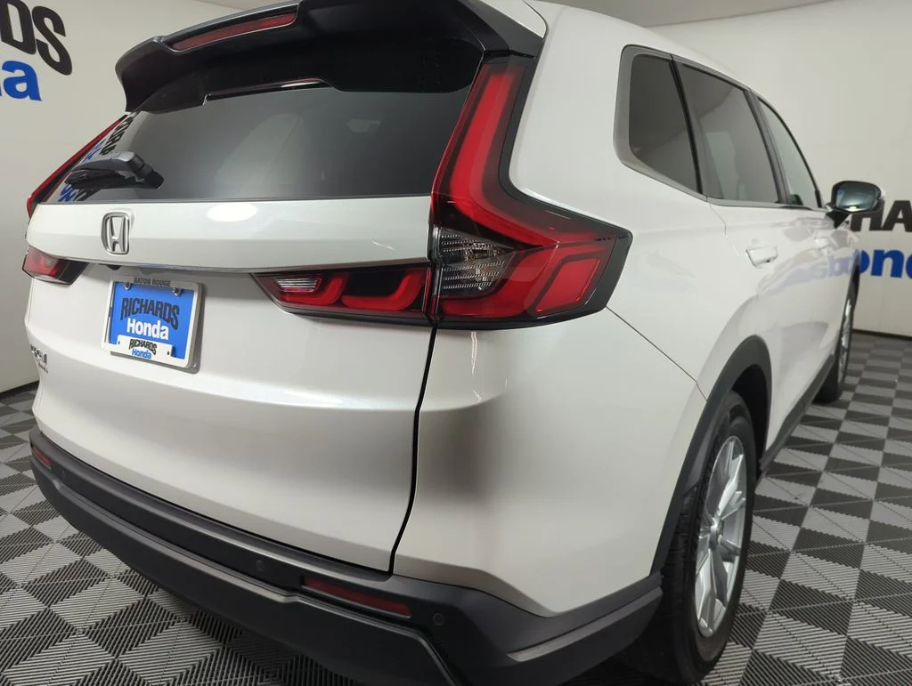 Certified Used 2024 Platinum White Pearl Honda EX-L image 5