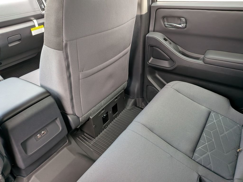 New 2026 Gun Metallic Nissan Crew Cab SV image 32
