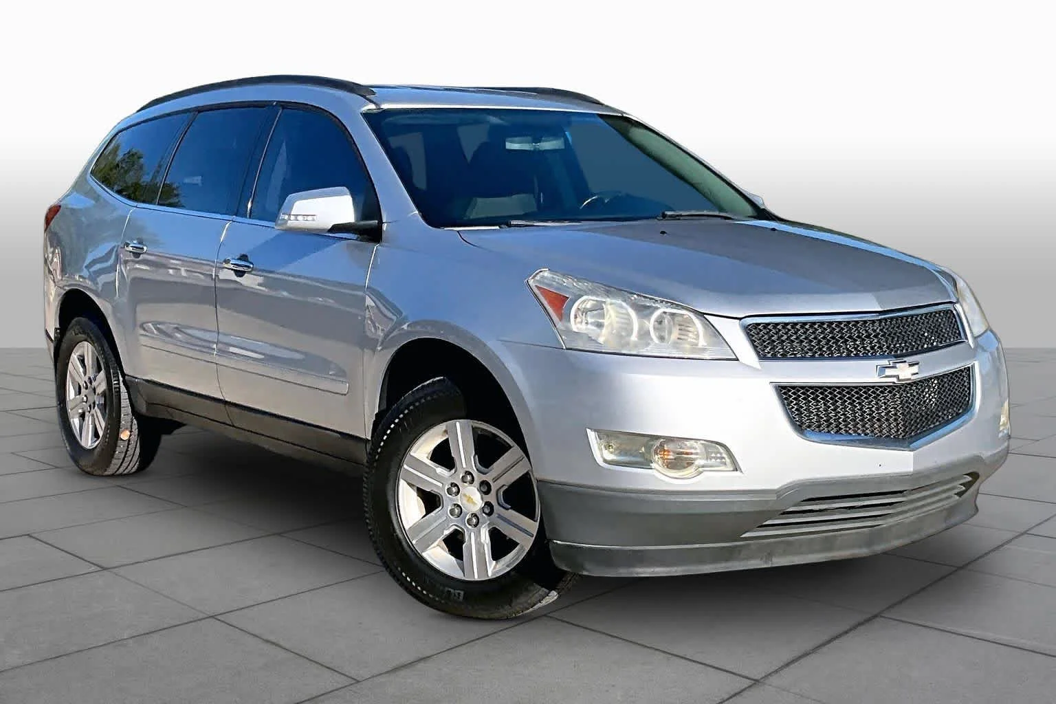 Used 2012 Silver Ice Metallic Chevrolet LT w/1LT image 2