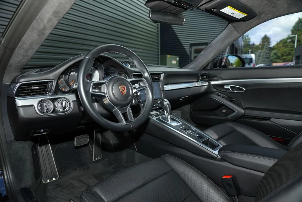 Certified Used 2018  Porsche Carrera S image 4