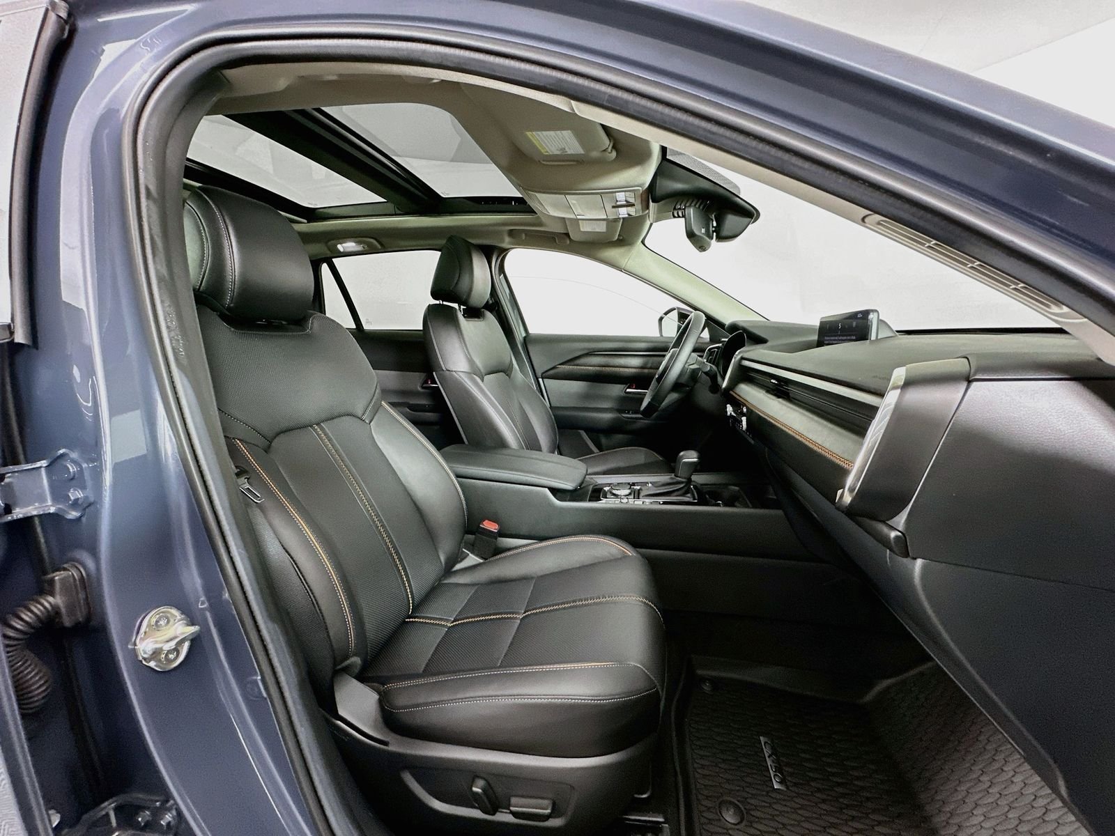 Used 2025 Polymetal Gray Metallic Mazda Premium Plus image 30