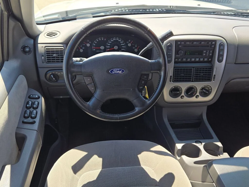 Used 2005 Silver Birch Clearcoat Metallic Ford XLT image 20