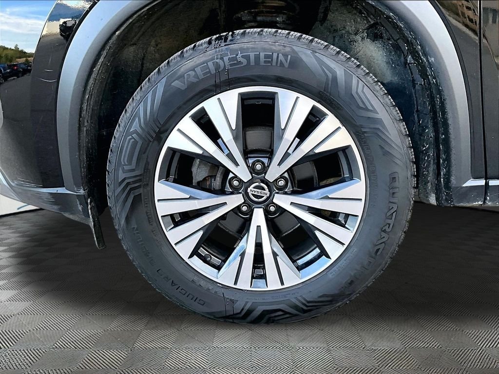 Used 2021 Super Black Nissan SV image 7