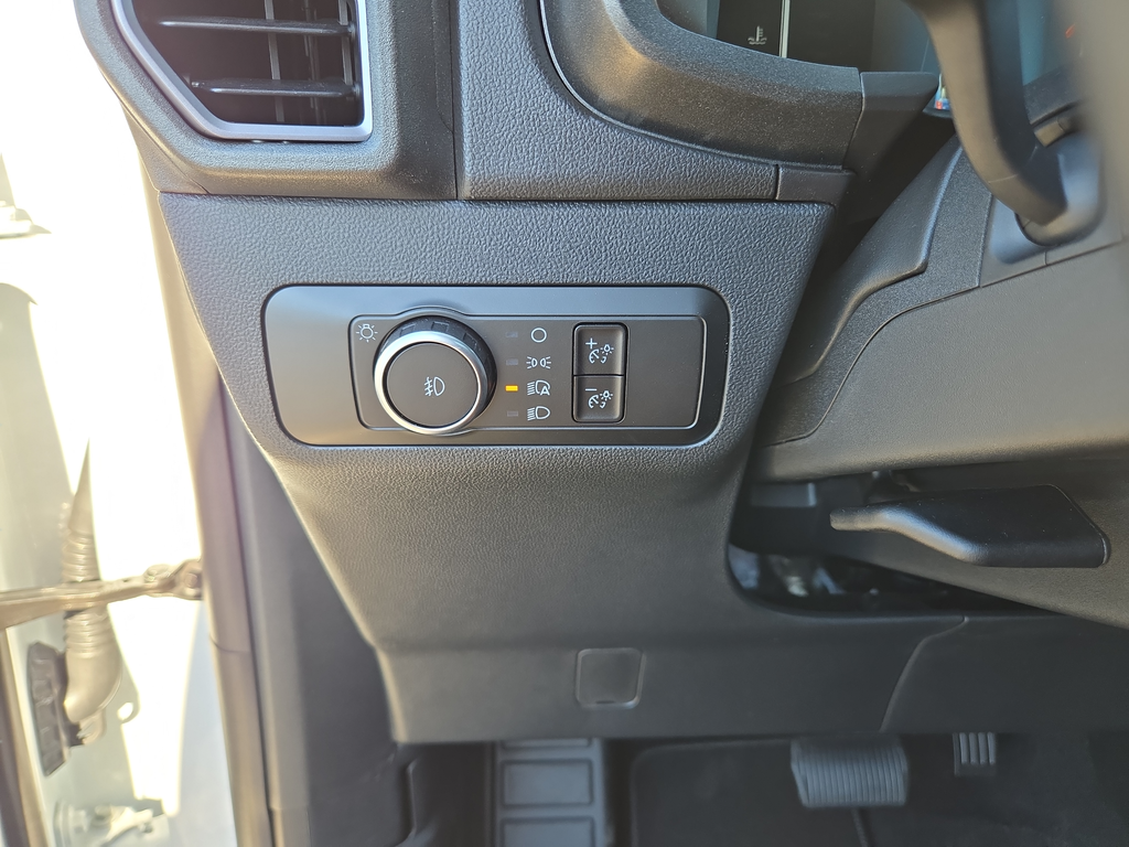New 2026 Oxford White Ford Outer Banks® image 16