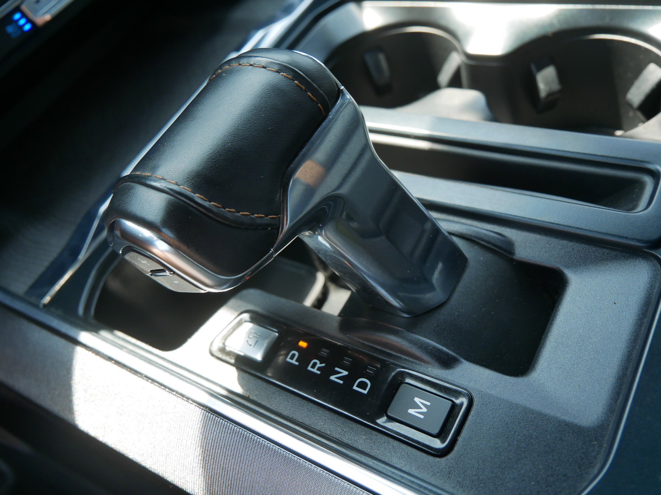 Used 2023 White Ford Platinum image 24