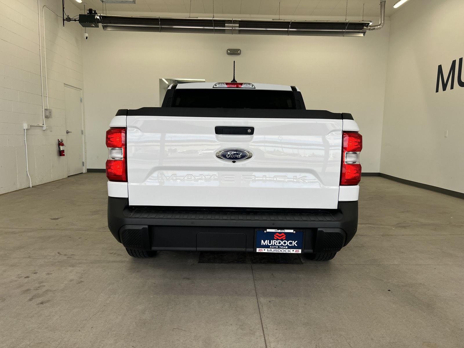 Used 2024 Oxford White Ford XL image 3