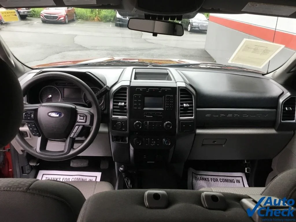 Used 2017 Red Ford XLT image 30