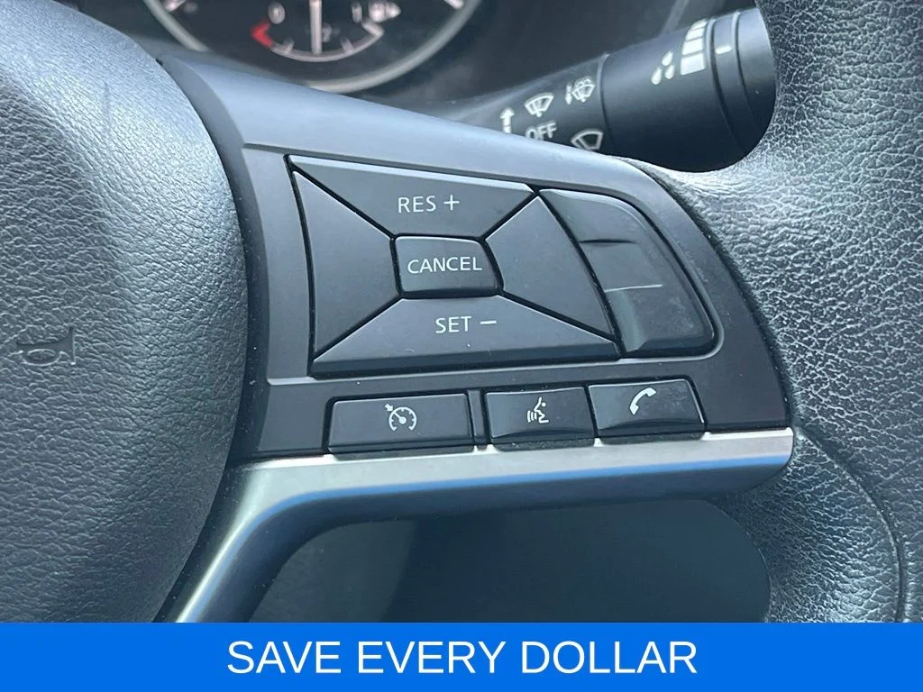 Used 2021 White Nissan S image 19