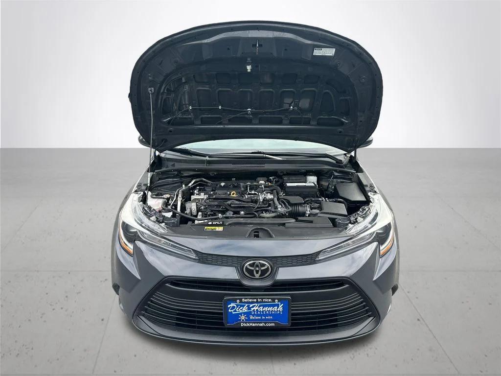 Used 2024  Toyota LE image 4