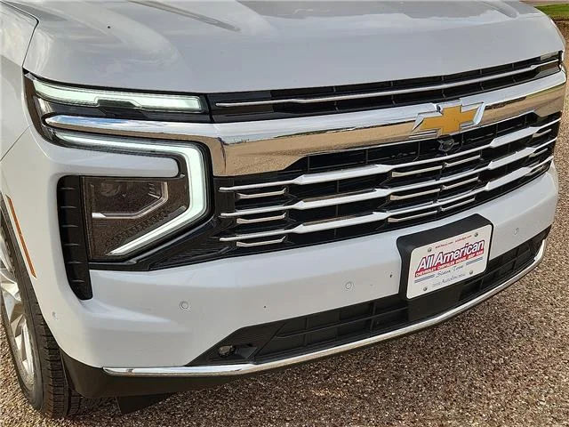 New 2027 G4J Polar White Chevrolet Premier 4x4 image 6