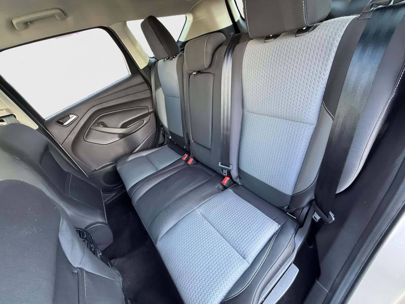 Used 2017 White Gold Ford SE image 22