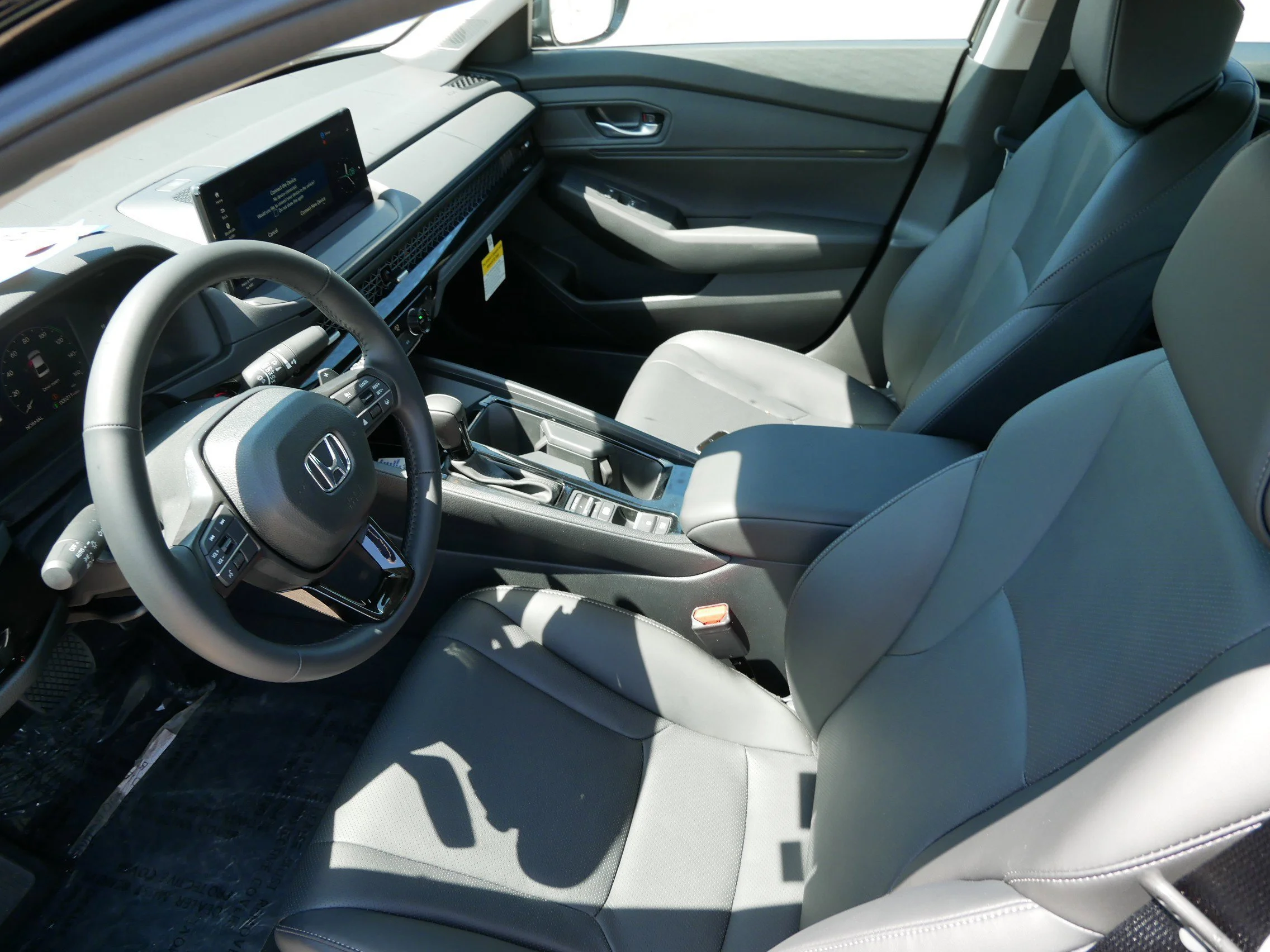 2026 Honda Accord Hybrid EX-L - Photo 7