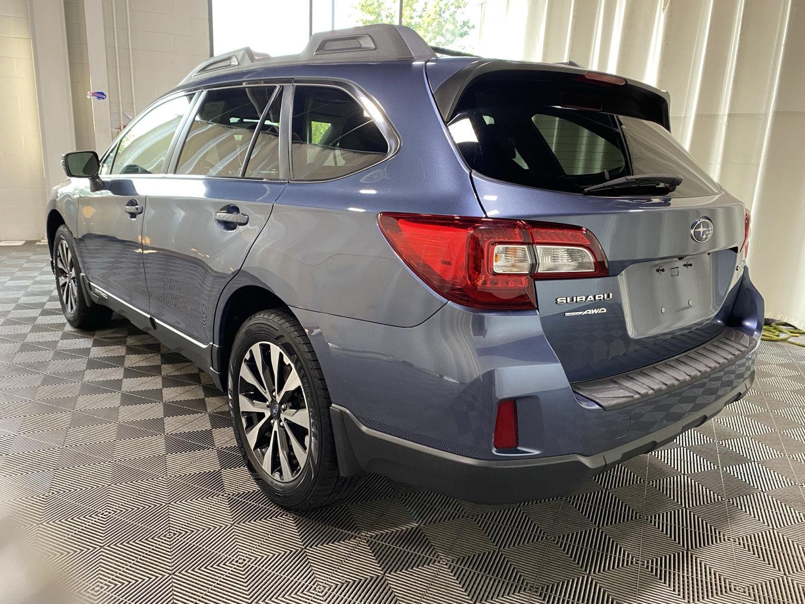 Used 2015 Twilight Blue Metallic Subaru 2.5i Limited image 5