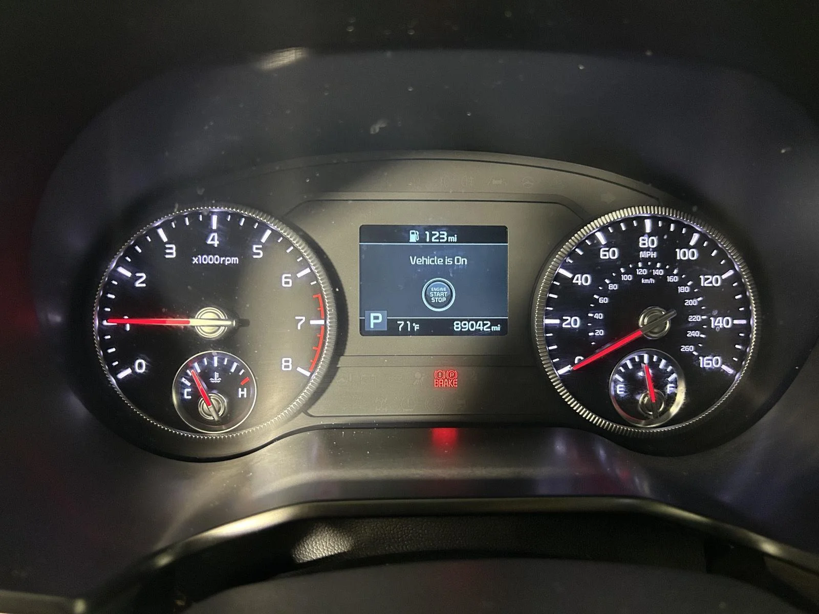 Used 2022 White Pearl Kia EX image 17